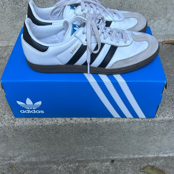 Barely used. They are too big for me! Only worn a few days. - Picture 3 of 4